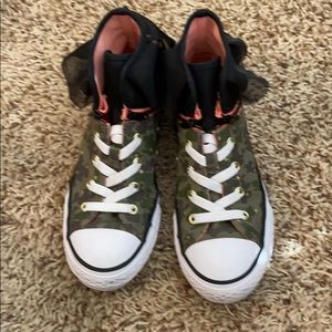 Converse ruffle camp size 1
